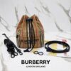 버버리 스트라이프 버킷백