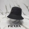 프라다 삼각로고 버킷햇