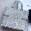 디올 북토트 그레이 에크루 자수 라지