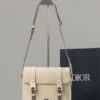 디올 [Christian Dior] 수입프리미엄급 Dior Hit the Road 플랩 스트랩백