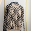 버버리 [BURBERRY] 사선체크 라운드 니트