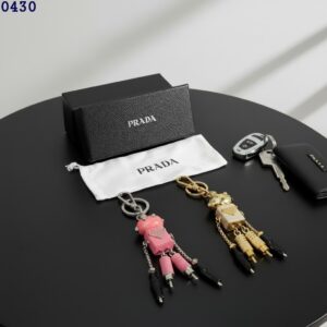 프라다 로봇 사피아노 가죽 백참 & 키홀더