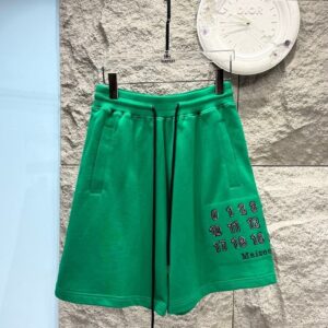 메종 마르지엘라 레터링 자수패치 하프팬츠